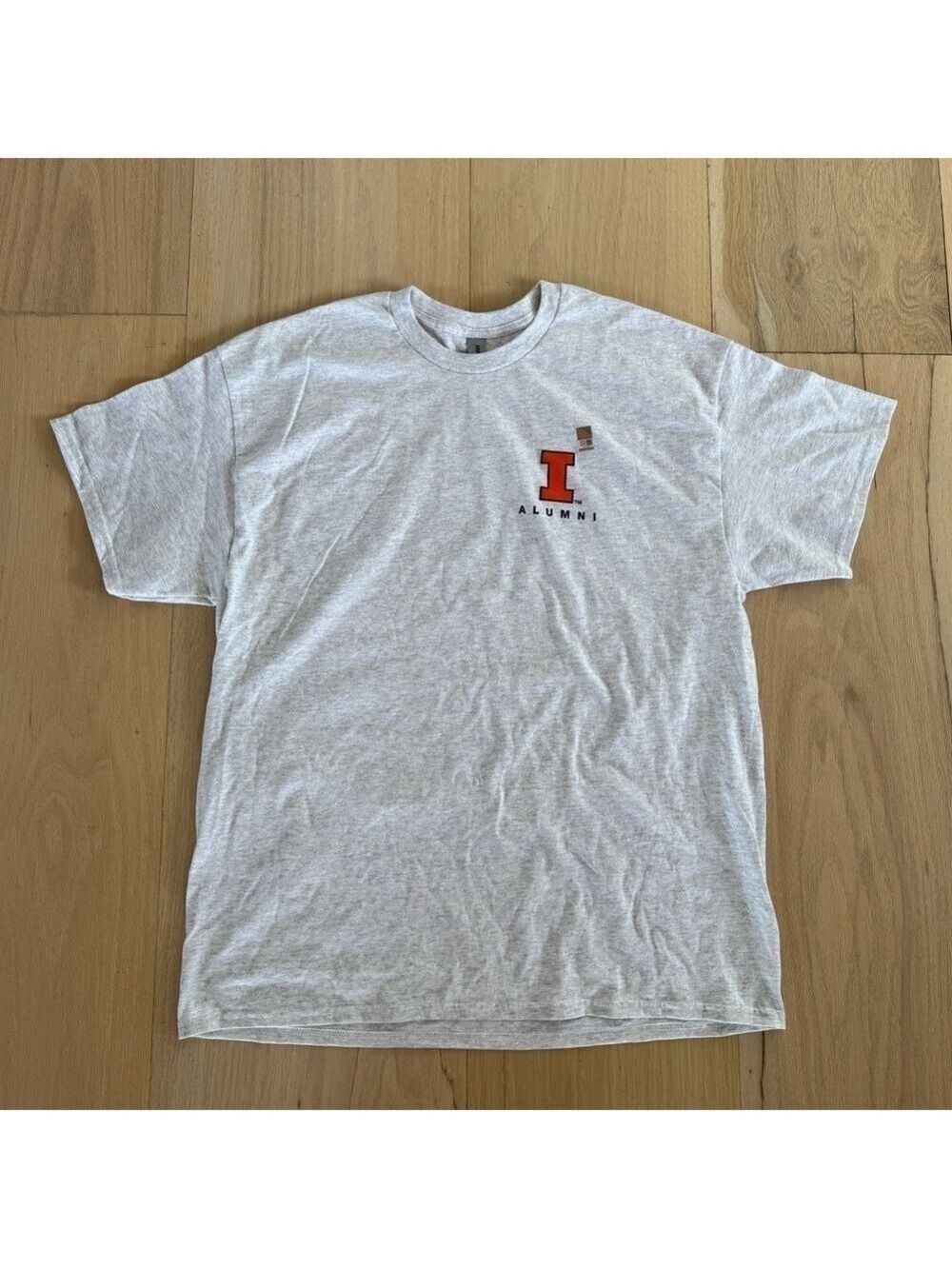 Gildan Gray Alumni Short Sleeve Tee Shirt Size XL NWT
